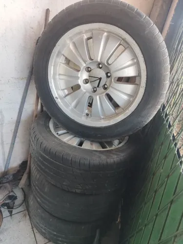 Rodas aro 20 padrão Hillux