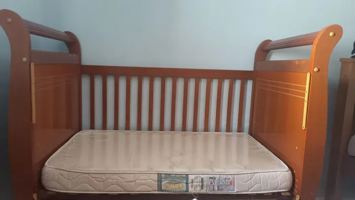Berço/ cama estilo americano