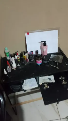 Vendo produtos para manicure e estúdio completo