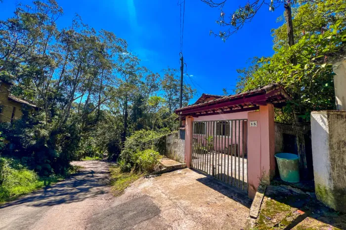 Casa no condomínio Clube de Campo Anchieta para venda com 2 quartos, 239m²