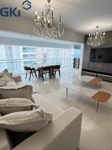 Apartamento à venda no Condomínio Royal, no Jardim Aquarius em São José dos Campos - SP.