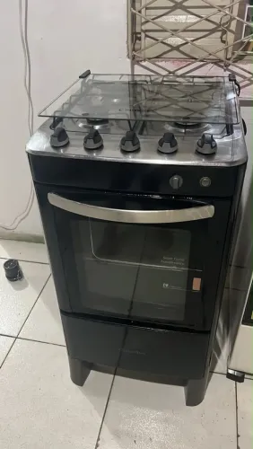 Vende-se fogão quatro boca pega o elétrico