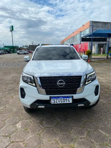 Nissan Frontier XE CD 4X4 2.3 Bi-TB Diesel Aut. 2025