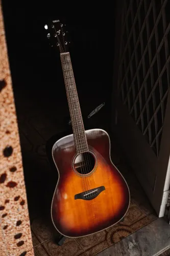 Violão Yamaha FG-TA TransAcoustic