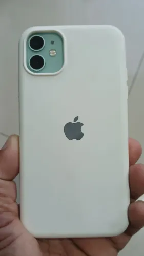Vendo iphone 11 64g ou troco por ps4