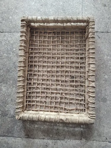 Cesto artesanal em palha de milho