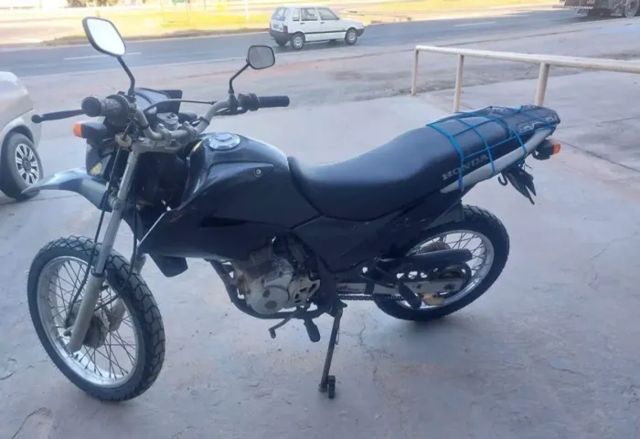 Vendo ou troco Honda bros 2012