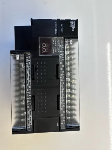 CLP OMRON CP1H ( NOVO NA CAIXA)