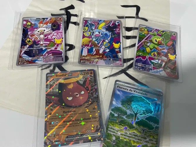 Lote de 5 cartas Pokémon raras !