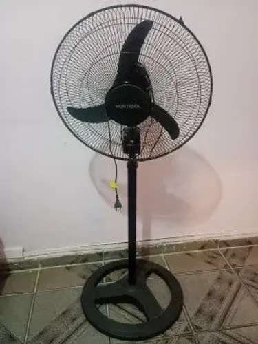 Vende-se um ventilador