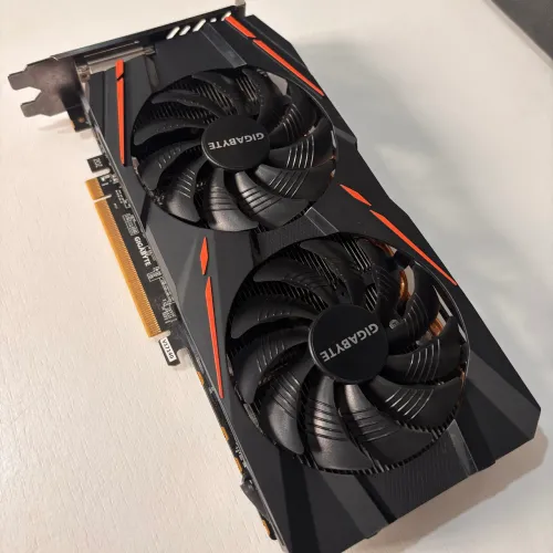 rx 580 8GB Gigabyte