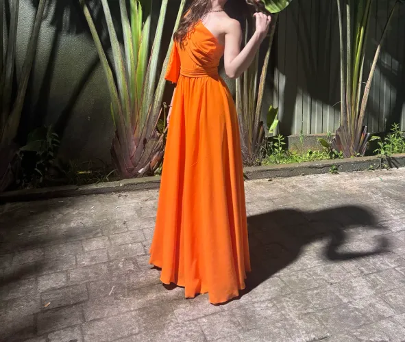 Vestido Laranja Formatura/Casamento manga única