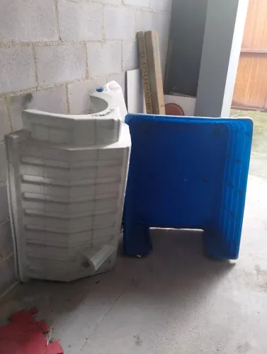 Casa pra cães em ótimo estado