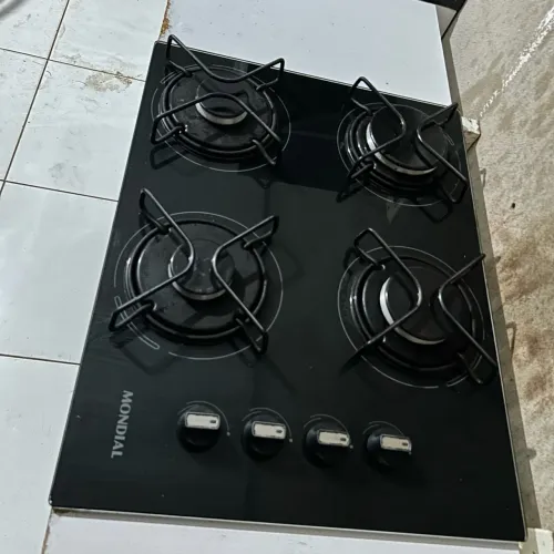 Kit fogão Cooktop Mondial 4 Bocas com Suporte de Madeira e Mangueira