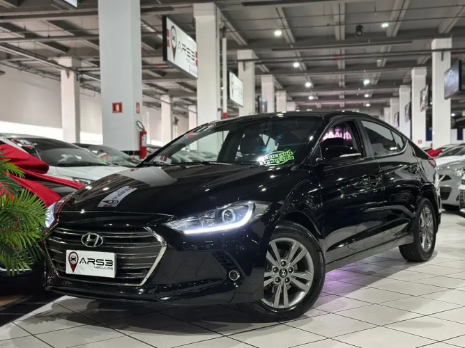 Hyundai Elantra Special Edit. 2.0 16V Flex Aut. 2017
