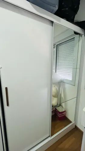 Guarda roupa de solteiro