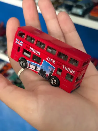 Matchbox London Bus do modelo "Union Jack Tours"