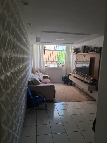 Apartamento Totalmente Reformado no Rui Palmeira