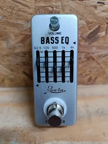 Pedal bass EQ Rowin