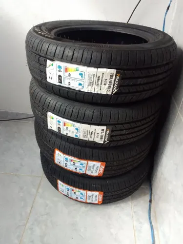 Vendo pneu 15