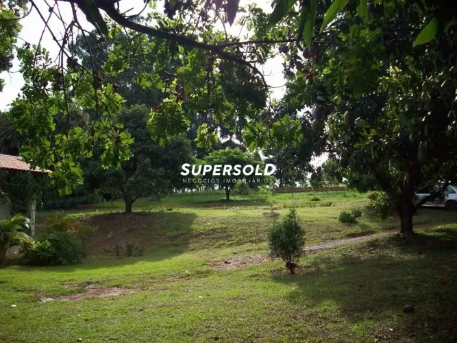 Sítio à venda em Araçoiaba da Serra (próximo a Sorocaba).