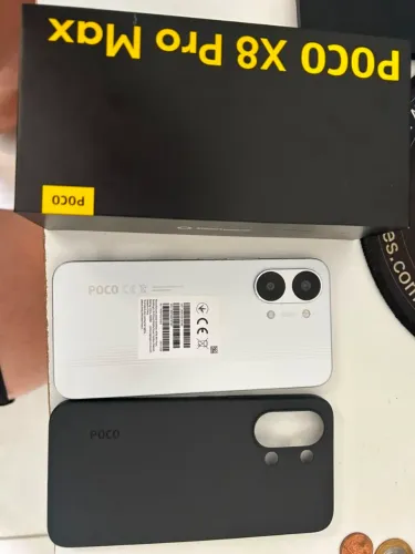 POCO X8 PRO MAX 12 GB RAM 512GB troca em IPHONE