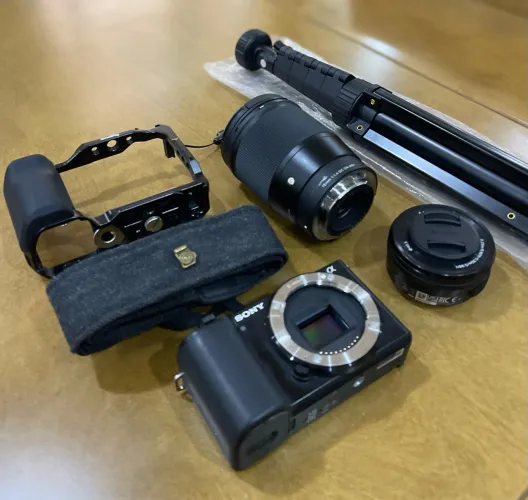 câmera Sony ZV-E10