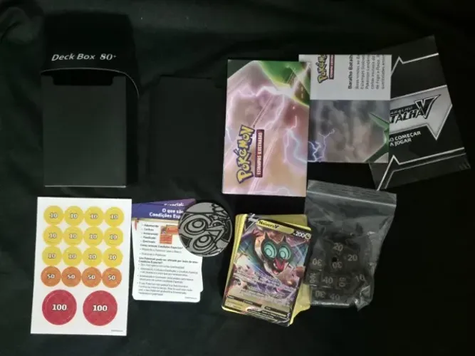 Baralho Batalha V - Noivern-V Pokemon TCG NM com deckbox e marcadores de dano