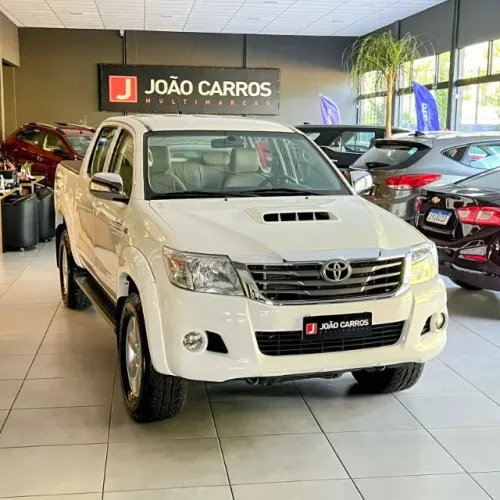 Toyota Hilux CD SR D4-d 4X4 3.0 TDI Dies Aut. 2015