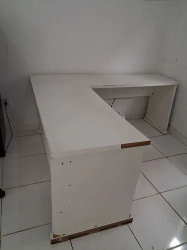 Vendo essas 2 mesas de escritório, por apenas R$ 150,0