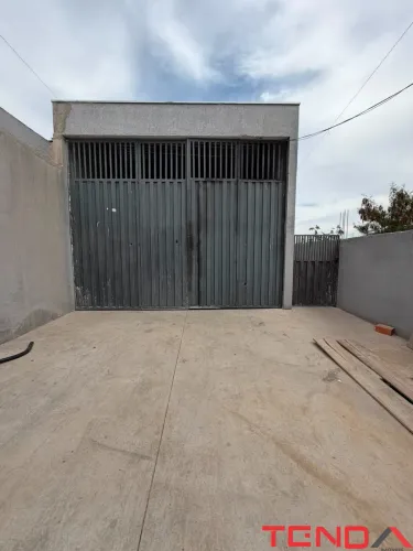 Salão Comercial para Locação em Sorocaba - Cajuru do Sul: 1 Sala, 2 Banheiros e 93m² de Ár