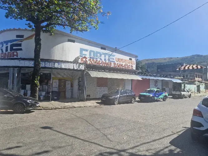 alugo galpão em paciência 400m²