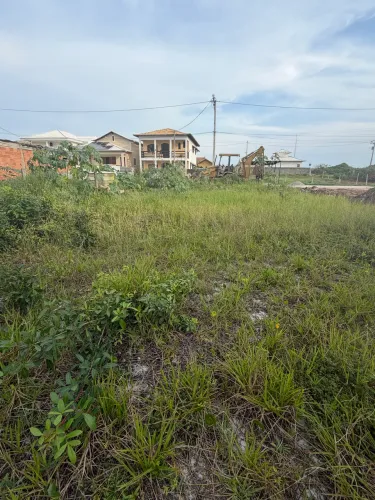 Terreno a 1 Mn da praia Saquarema