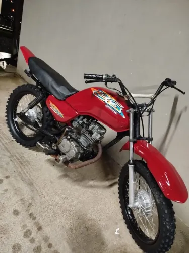 Vendo Moto GC Trilha