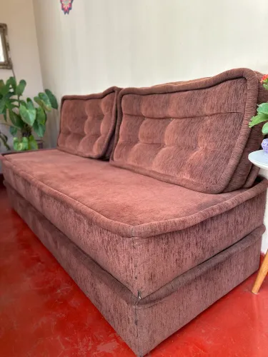Sofá Tecido Chenille Marrom