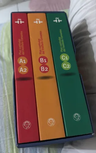 Kit livro plan curricular del instituto Cervantes