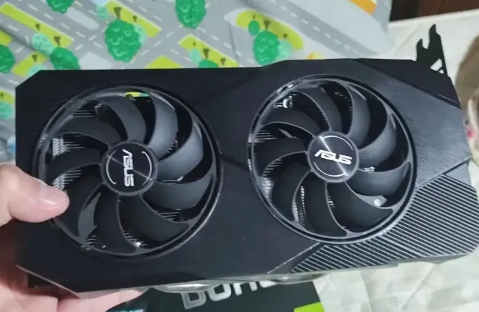 Placa de vídeo Asus 2060 6GB