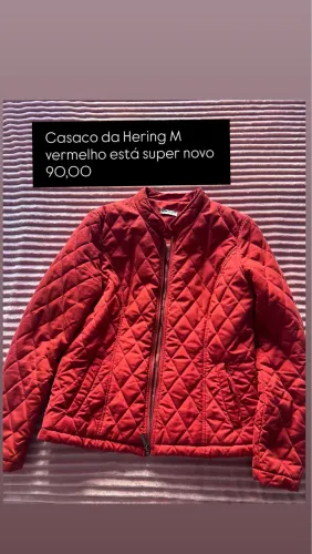 Casaco lindo vermelho da Hering