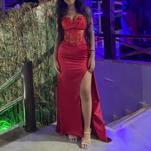 Vestido de Festa Longo Vermelho com Fenda - Usado 1 Vez