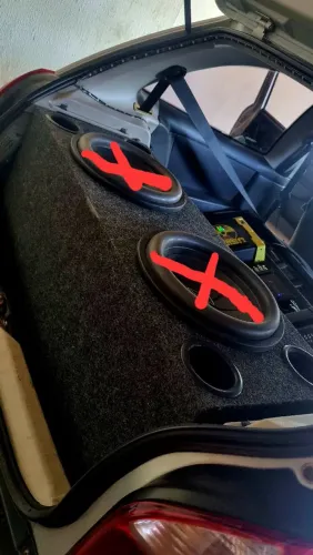 Caixa zera para dois graves c/ suporte bateria