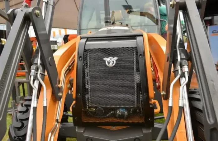 Retroescavadeira Case 580 2015
