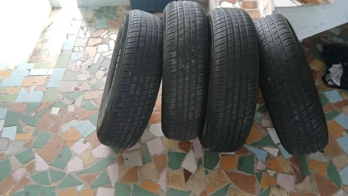 Pneus vendo 249.90 cada