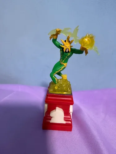 Electro - Peça de Xadrez Marvel Planeta Deagostini 