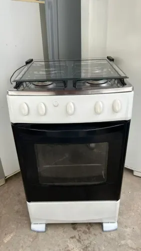 FOGÃO DAKO 240$ 4 BOCAS E FORNO FUNCIONANDO FAÇO ENTREGA