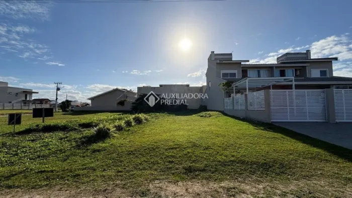 Terreno a Duas Quadras do Mar na Praia de Itapirubá Sul - Imbituba/SC
