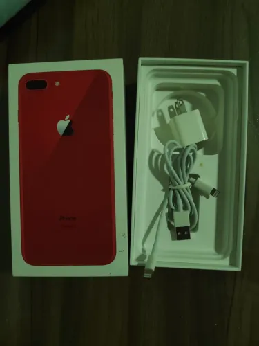 iPhone 8 Plus 256gb vermelho Ferrari