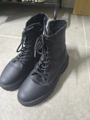 Bota Coturno Cano Médio 37