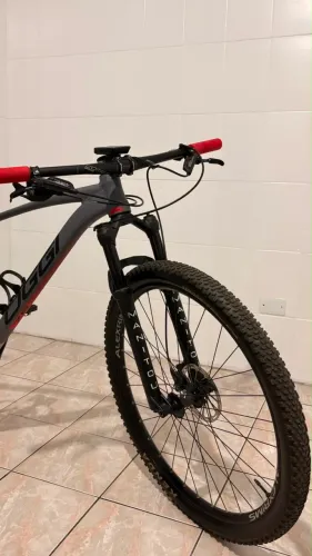 Bicicleta Oggi 7.5