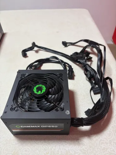 FONTE GAMEMAX 650W