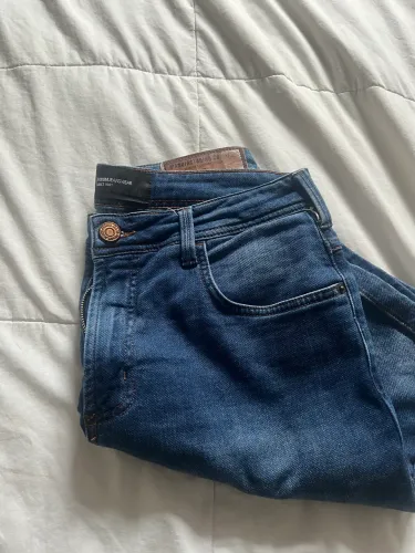 Bermuda Jeans Forun